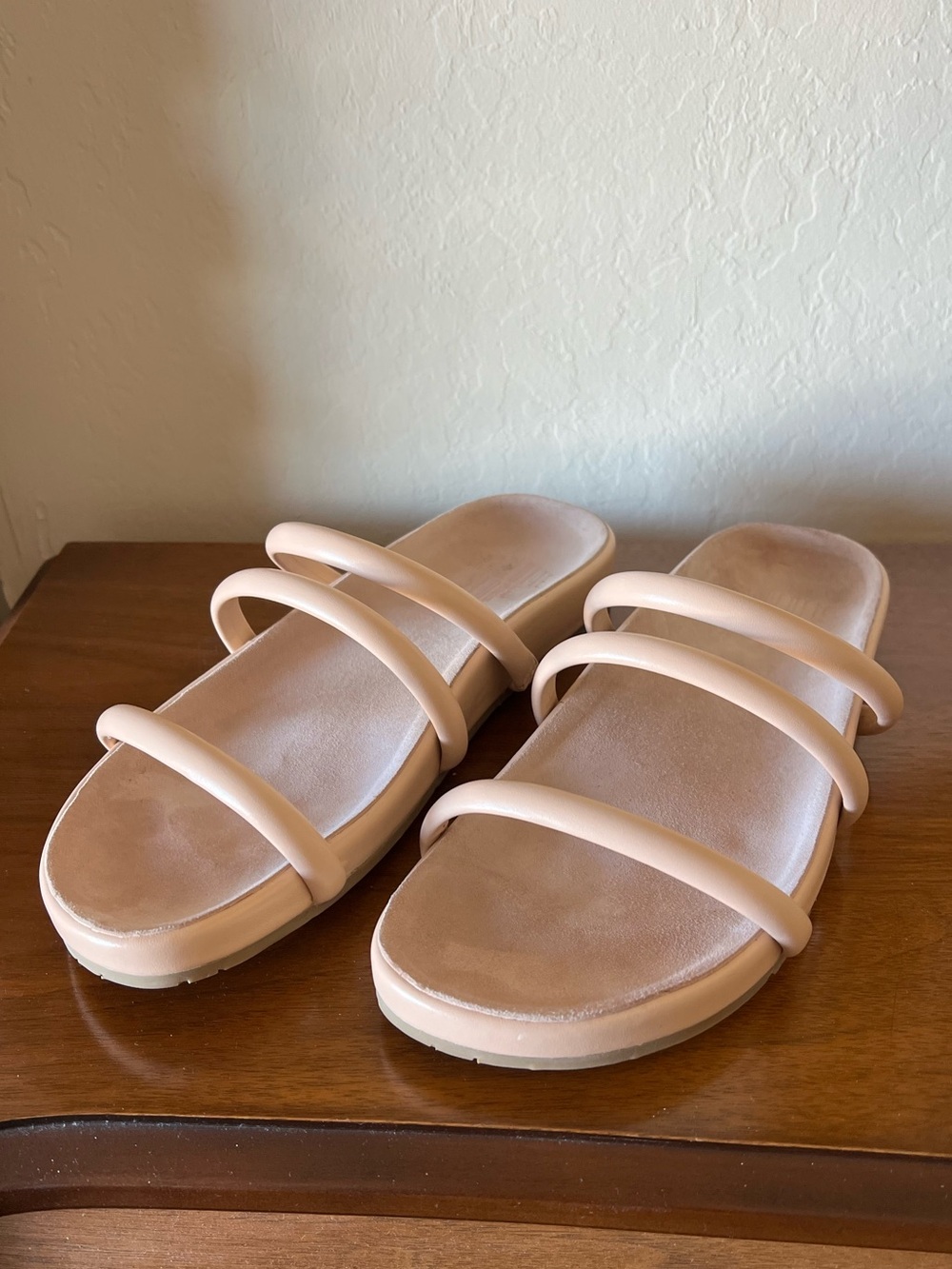 Charlotte Stone Peach/Peche Dolly Sandal Size 11 - Picture 5 of 10